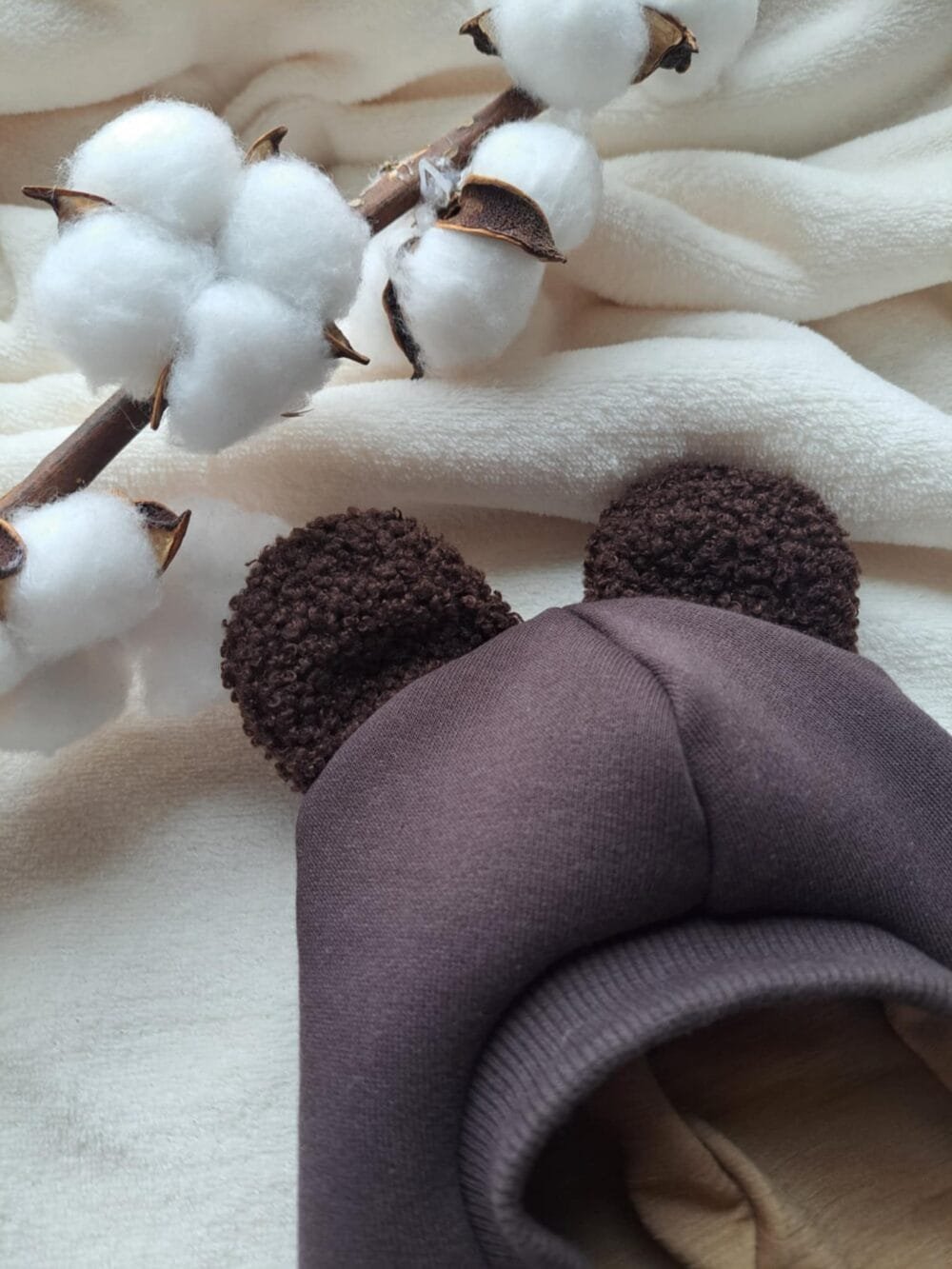 IMG_8385 Žieminis šokoladinės spalvos šalmukas