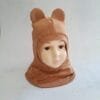 Karamelinės spalvos šalmukas Karamelinės spalvos šalmukas su ausytėmis
