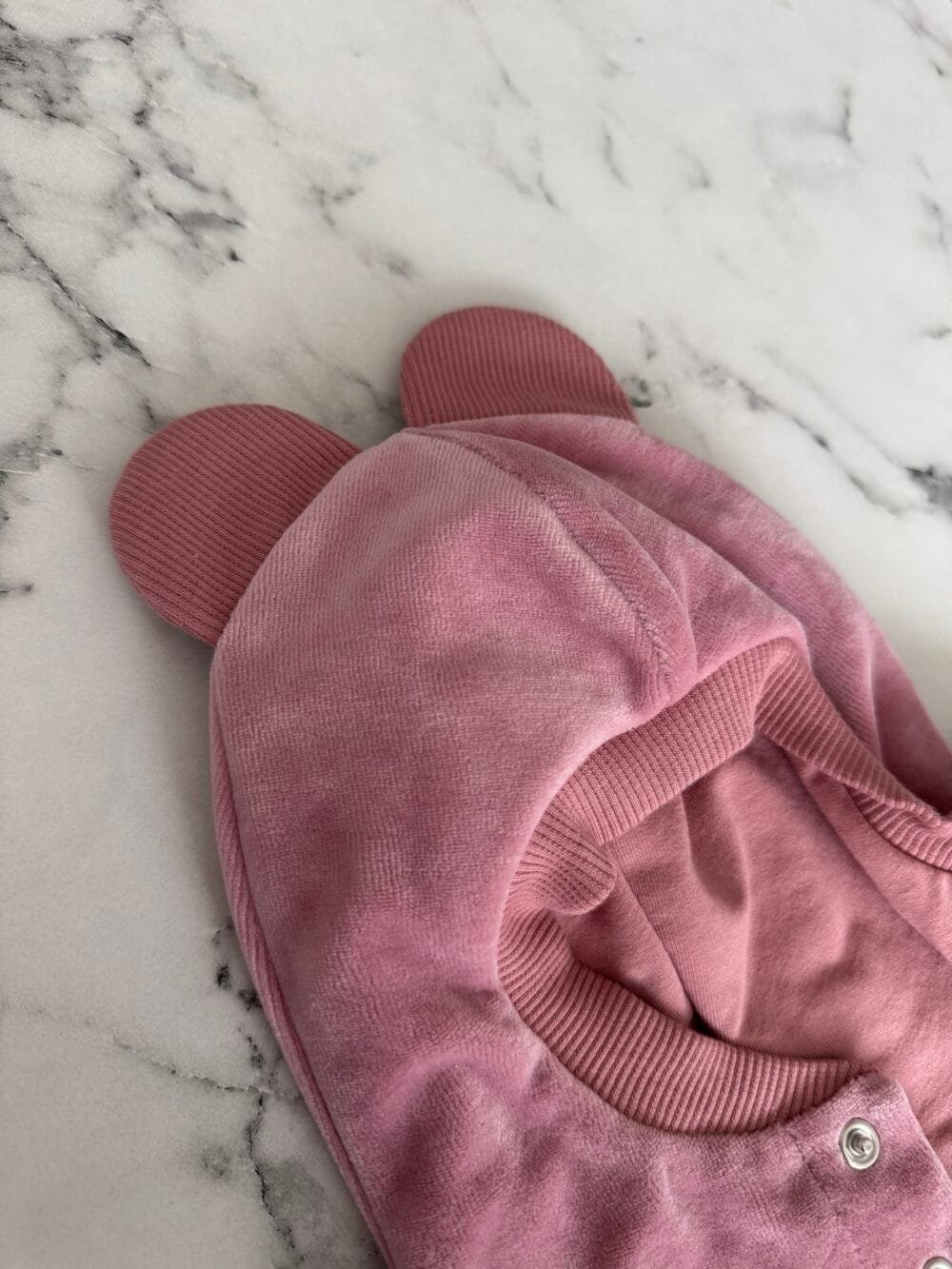 IMG_5878 Veliūrinis rožinės spalvos šalmukas