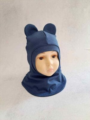 Indigo spalvos šalmukas su ausytėmis kūdikiams