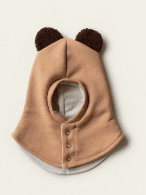 Žieminis šalmukas kreminės spalvos